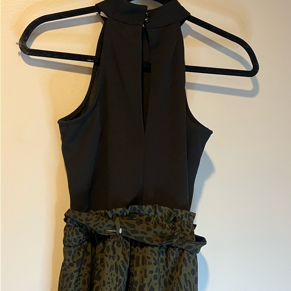 Leopard print detail romper